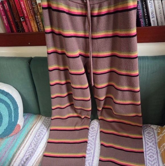 Striped Sweater Set - Picture 6 of 7